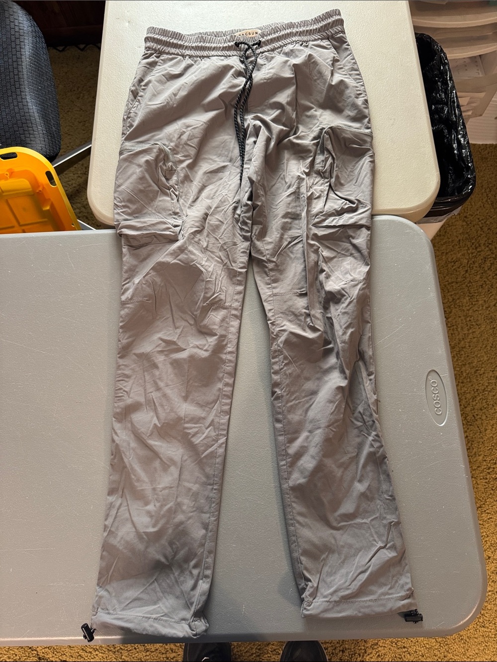 Women’s Pacsun Gray Cargo Pants size small